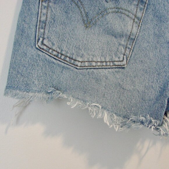 Vintage Levi's 501 Denim Jean Cutoff Shorts Distressed Frayed Raw Hem Light 24 - Picture 12 of 15